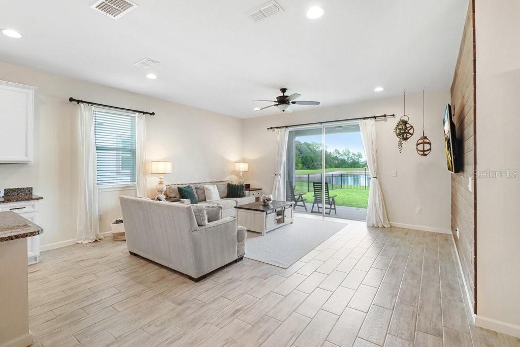 11520 BLUE WOODS DR