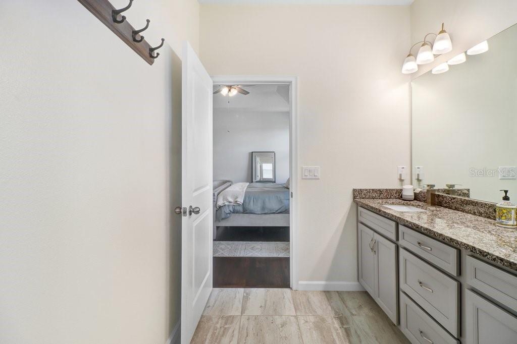 11520 BLUE WOODS DR