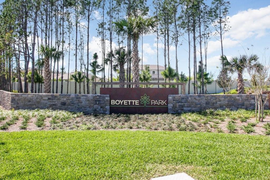 11520 BLUE WOODS DR