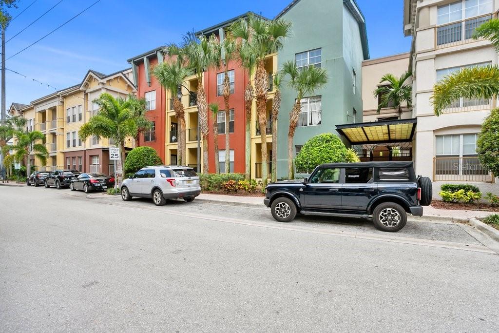 2440 W HORATIO ST #1012