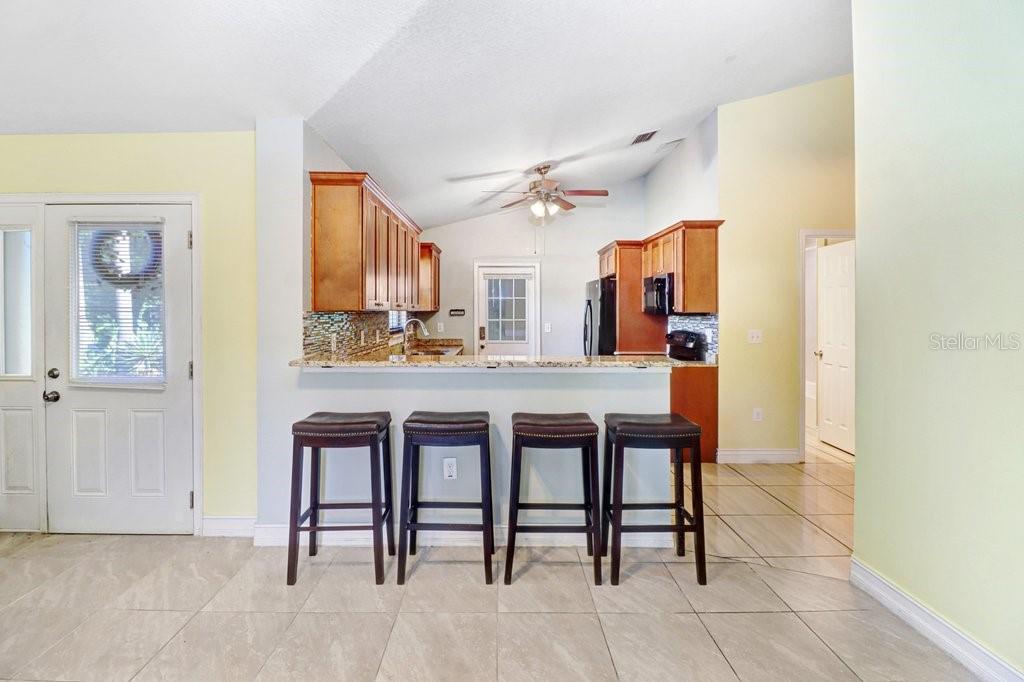 1131 DOGWOOD AVE