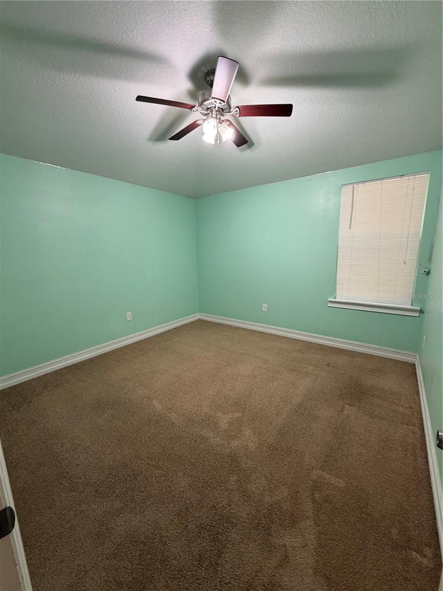 1131 DOGWOOD AVE