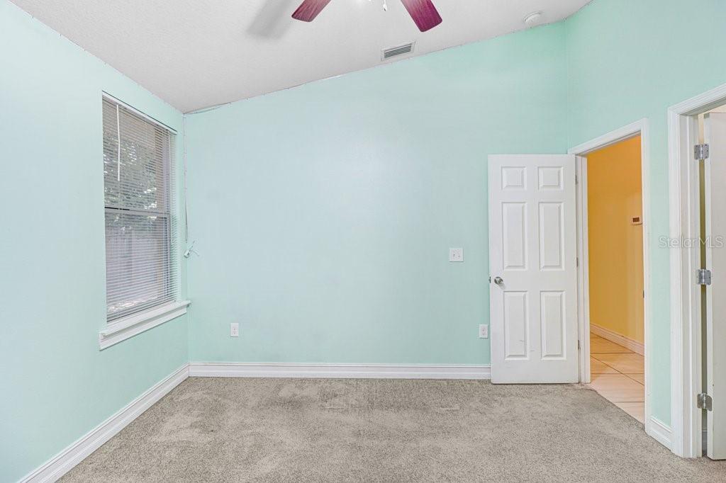 1131 DOGWOOD AVE