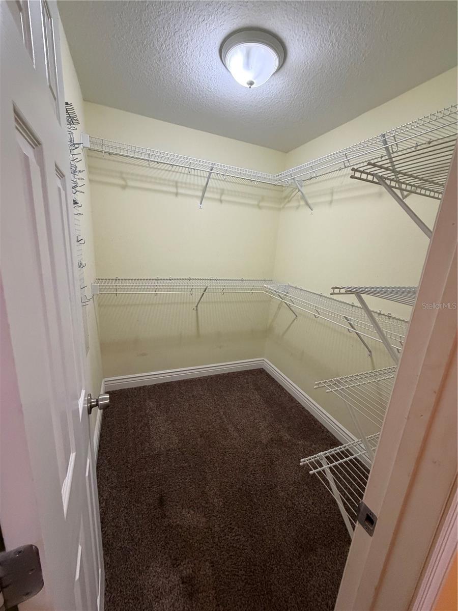 1131 DOGWOOD AVE