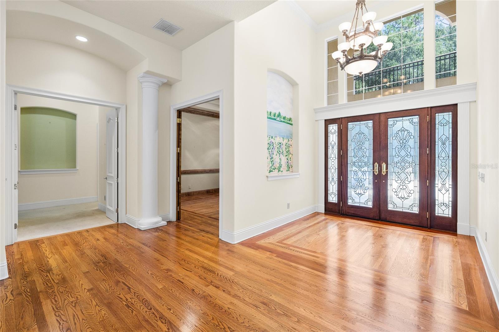 6800 WISTERIA LOOP