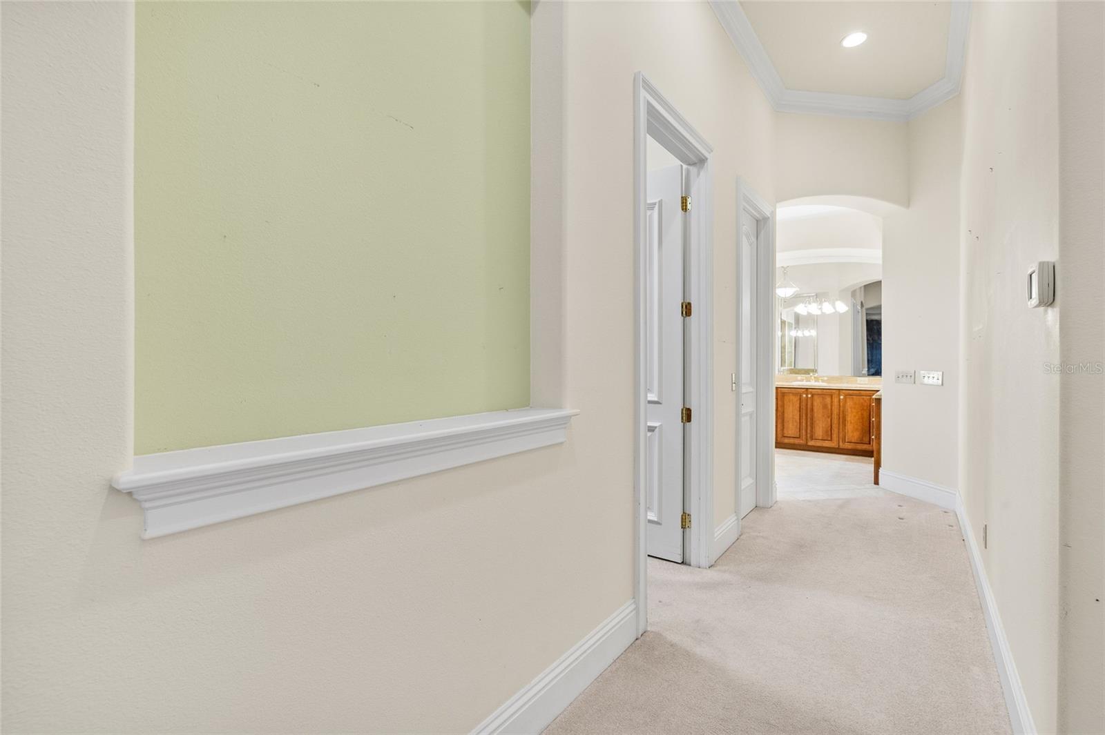 6800 WISTERIA LOOP