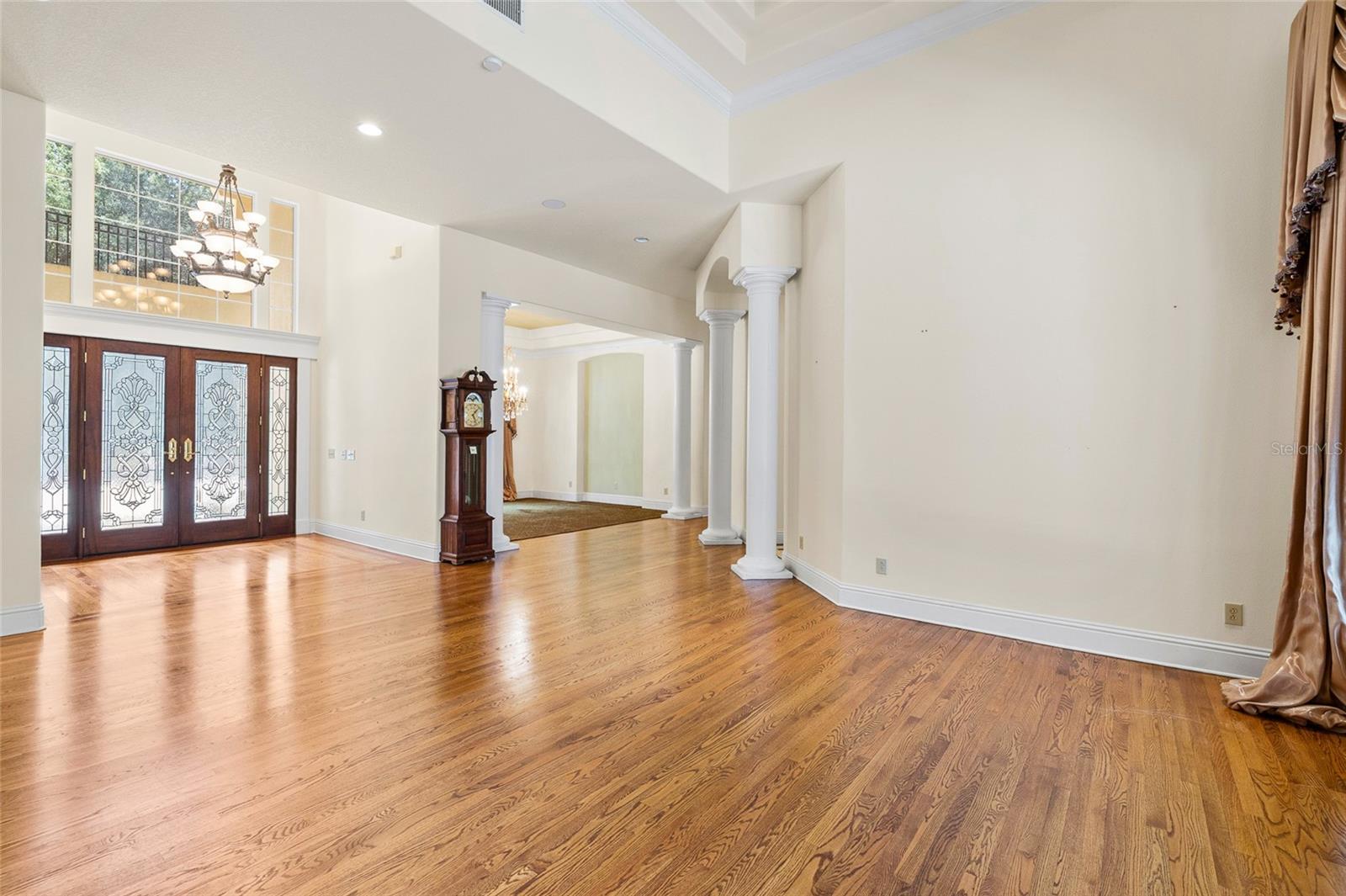 6800 WISTERIA LOOP