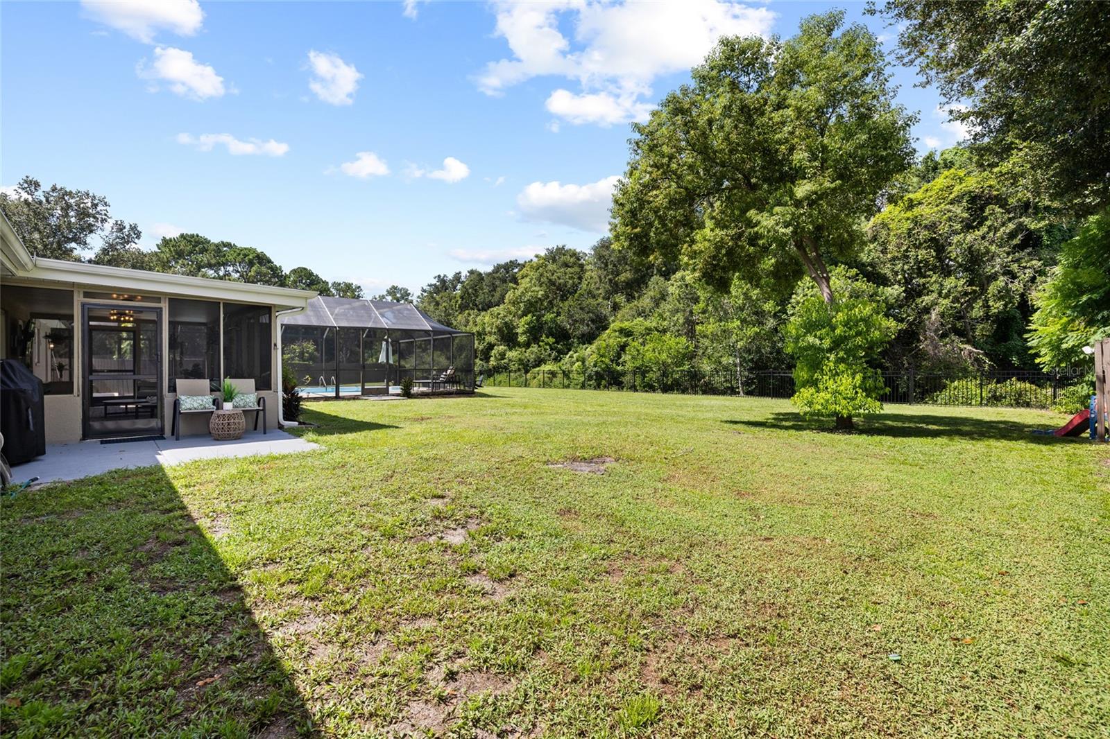 7231 WOODBROOK DR