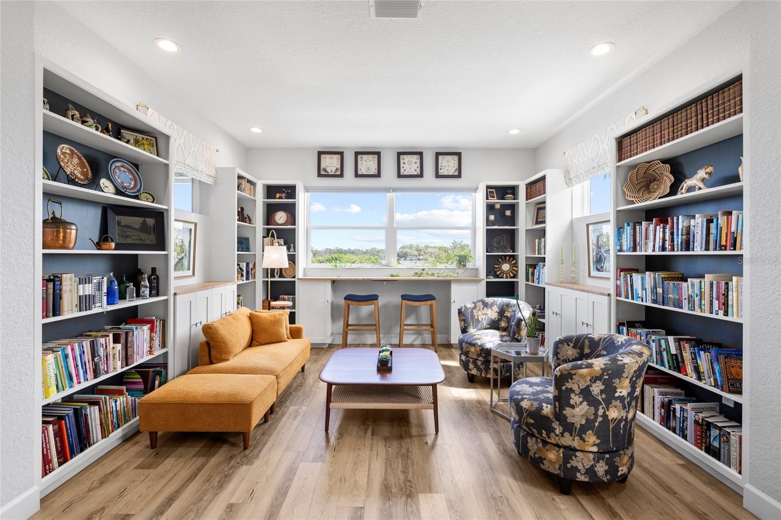 1512 RIVERSIDE DR