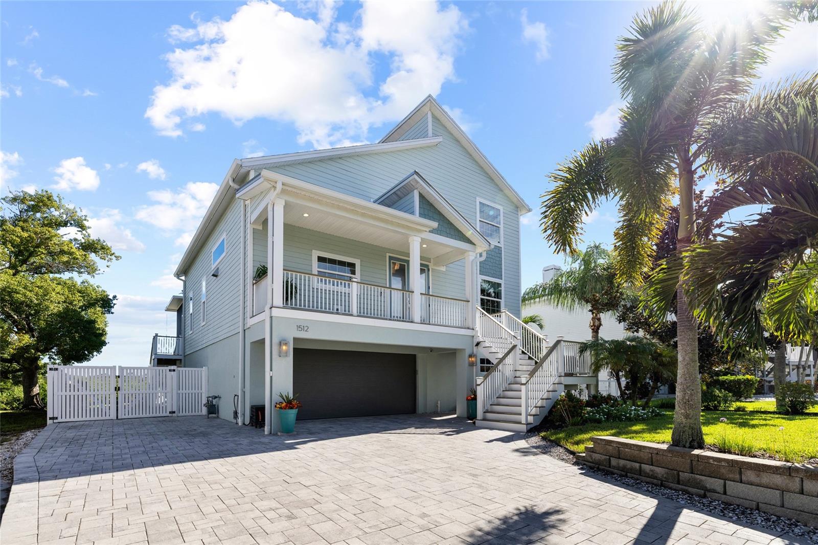 1512 RIVERSIDE DR