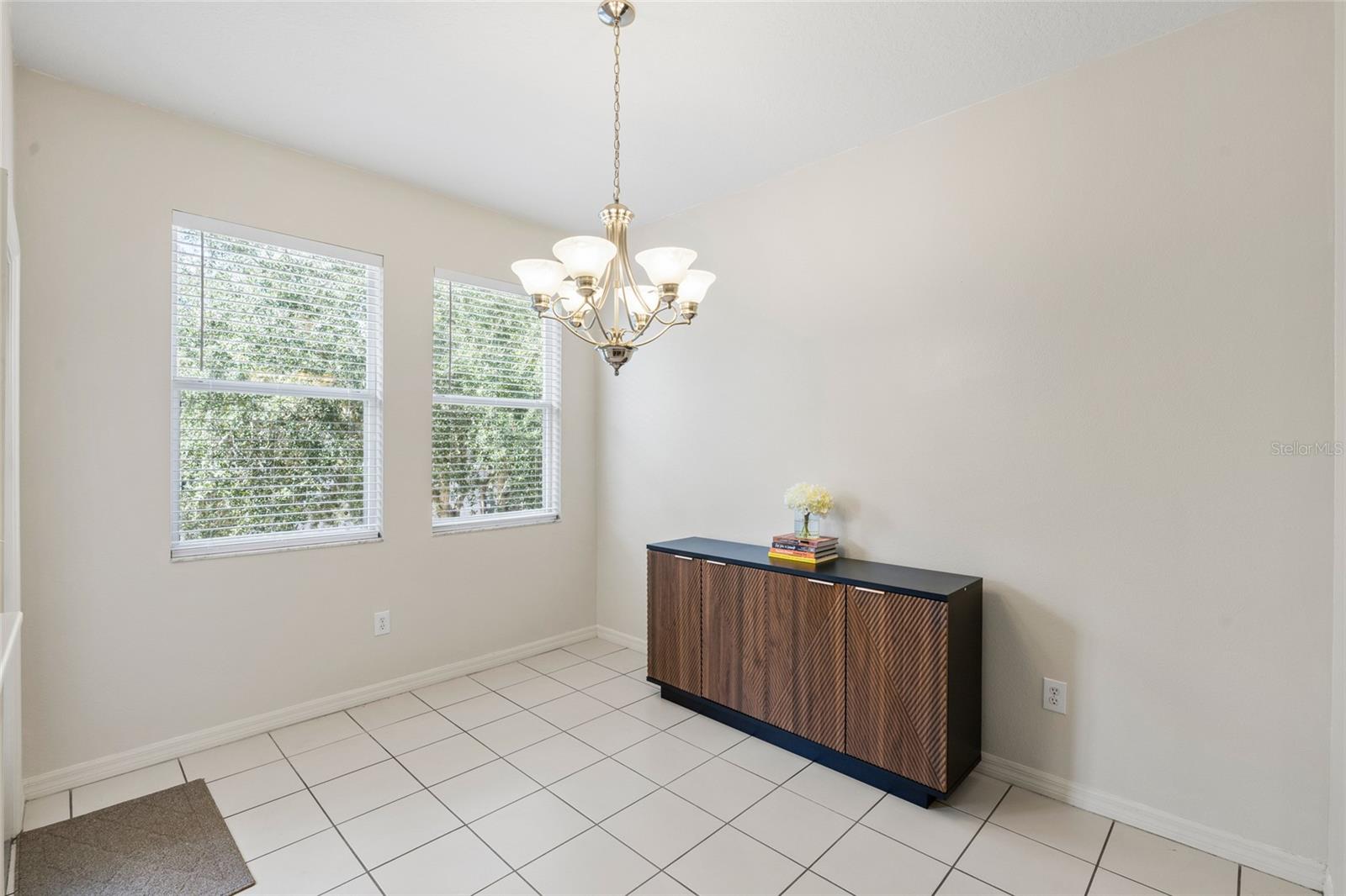 9420 GEORGIAN PARK LN #103
