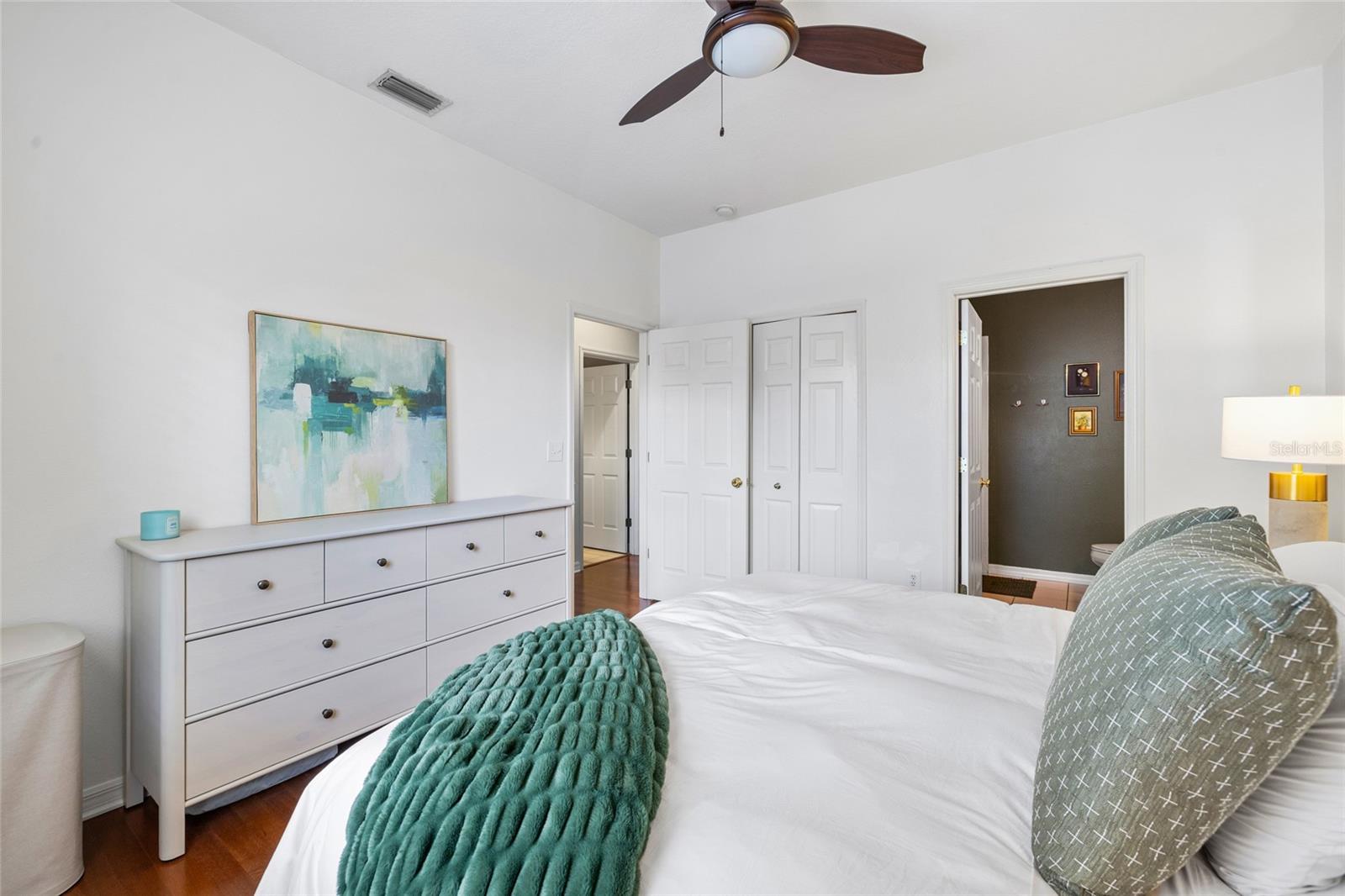 9420 GEORGIAN PARK LN #103