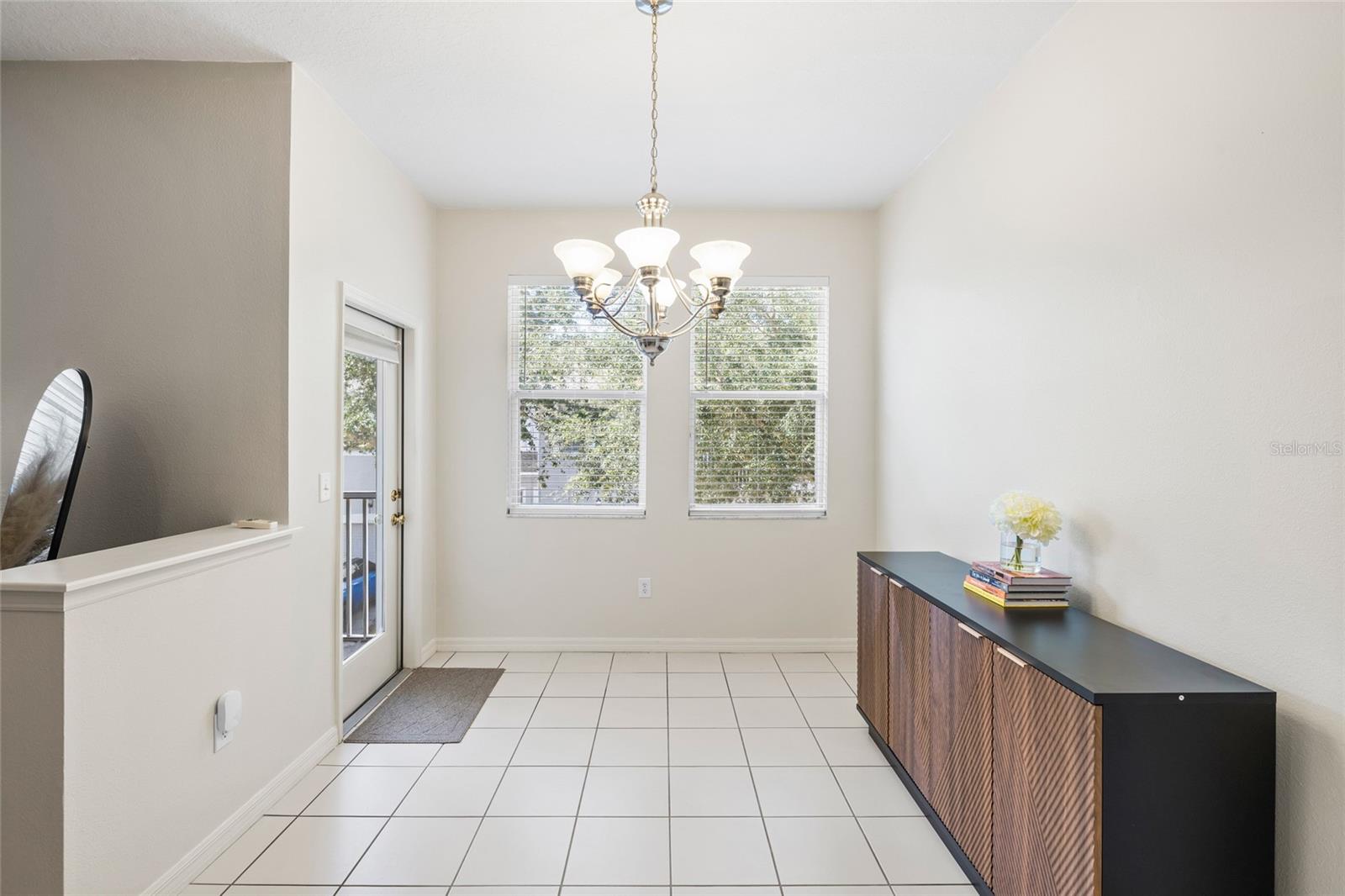 9420 GEORGIAN PARK LN #103