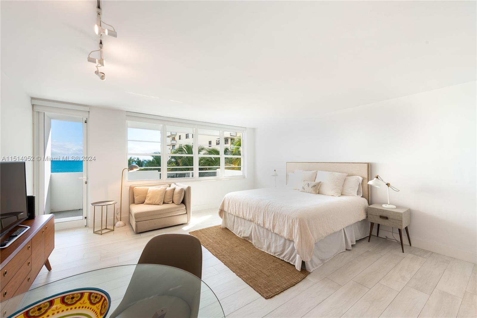 100 Lincoln Rd # 619