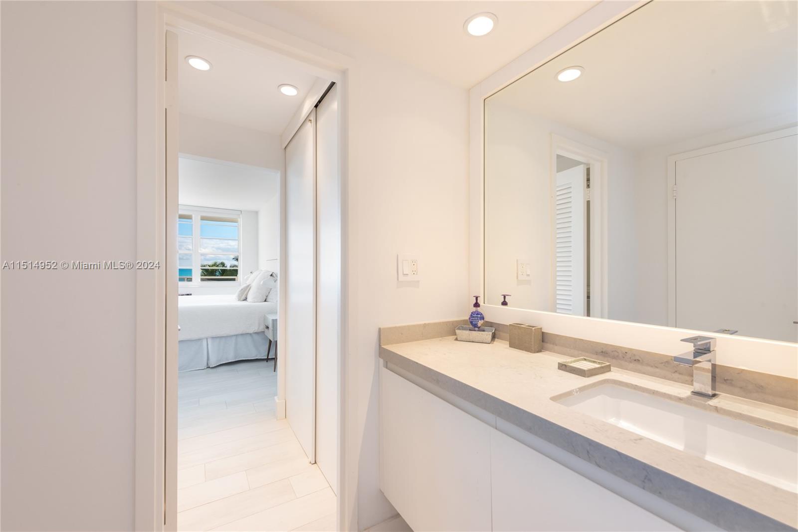 100 Lincoln Rd # 619