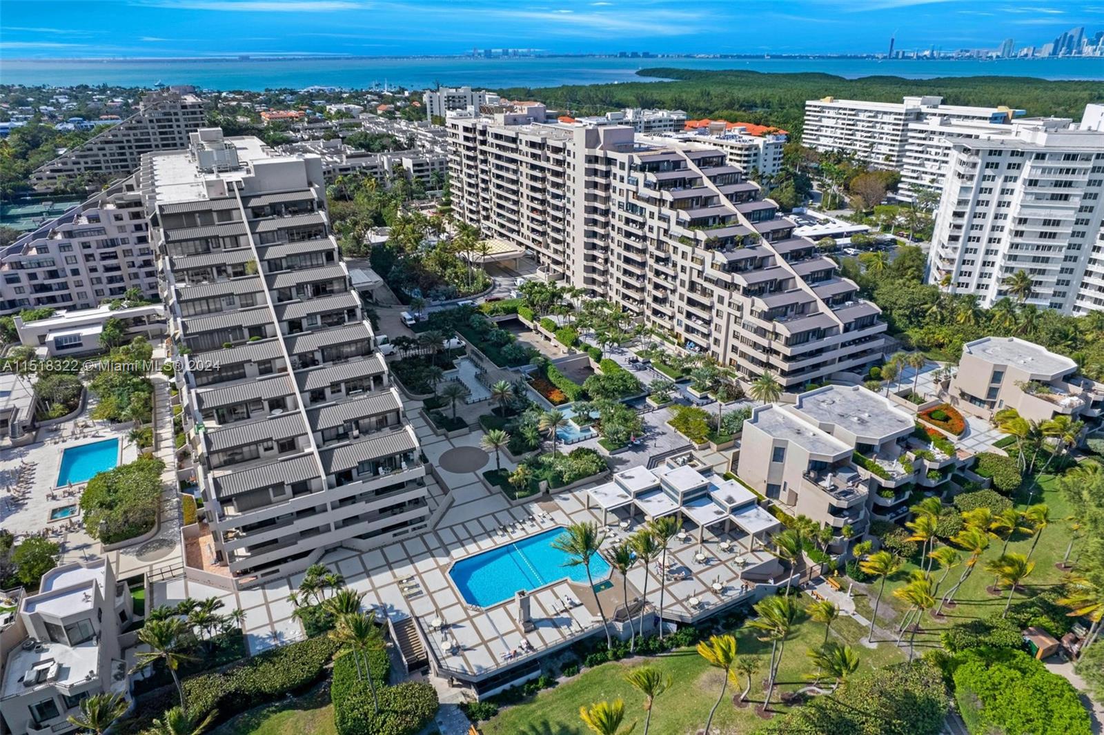 181 Crandon Blvd # 305