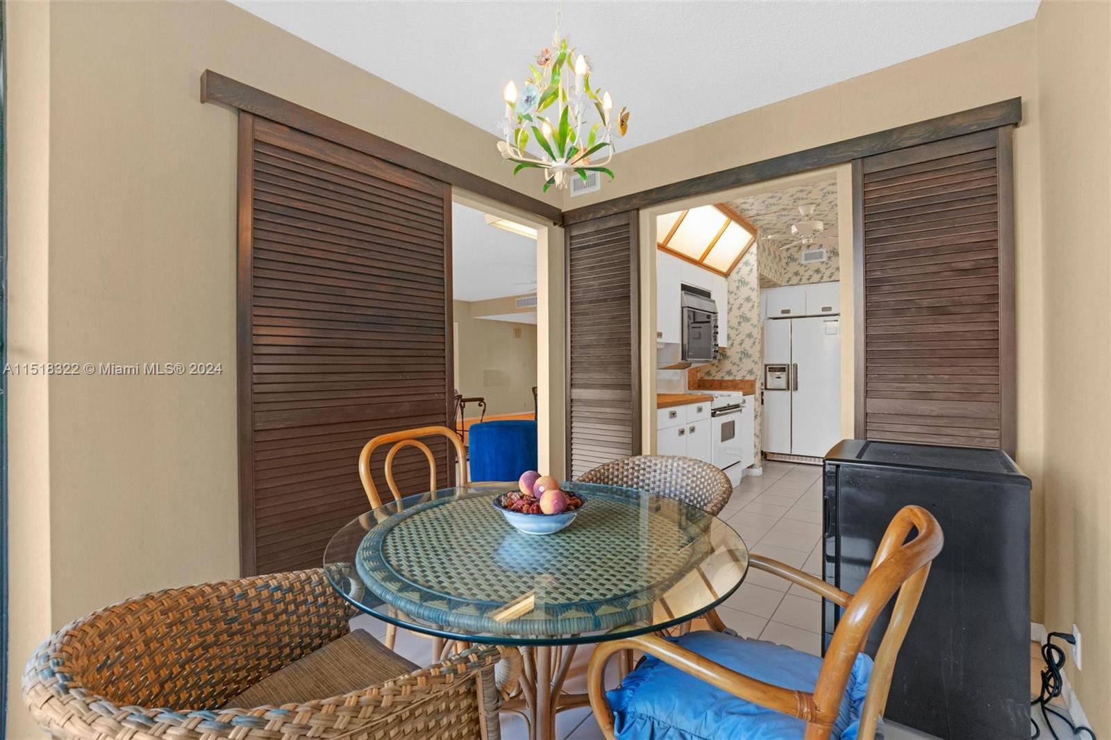 181 Crandon Blvd # 305