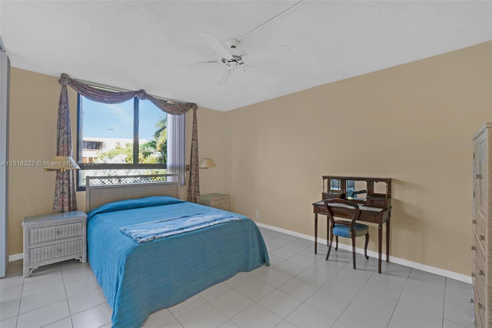 181 Crandon Blvd # 305
