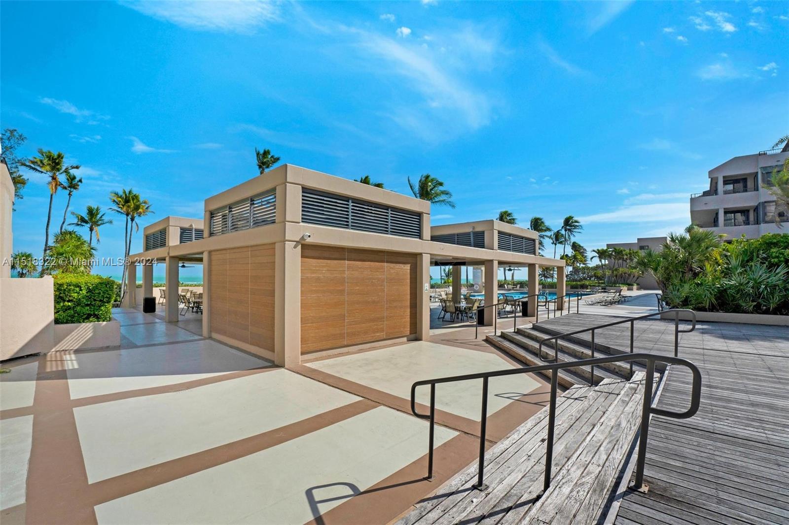 181 Crandon Blvd # 305