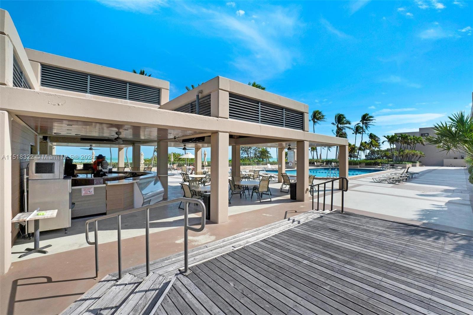 181 Crandon Blvd # 305