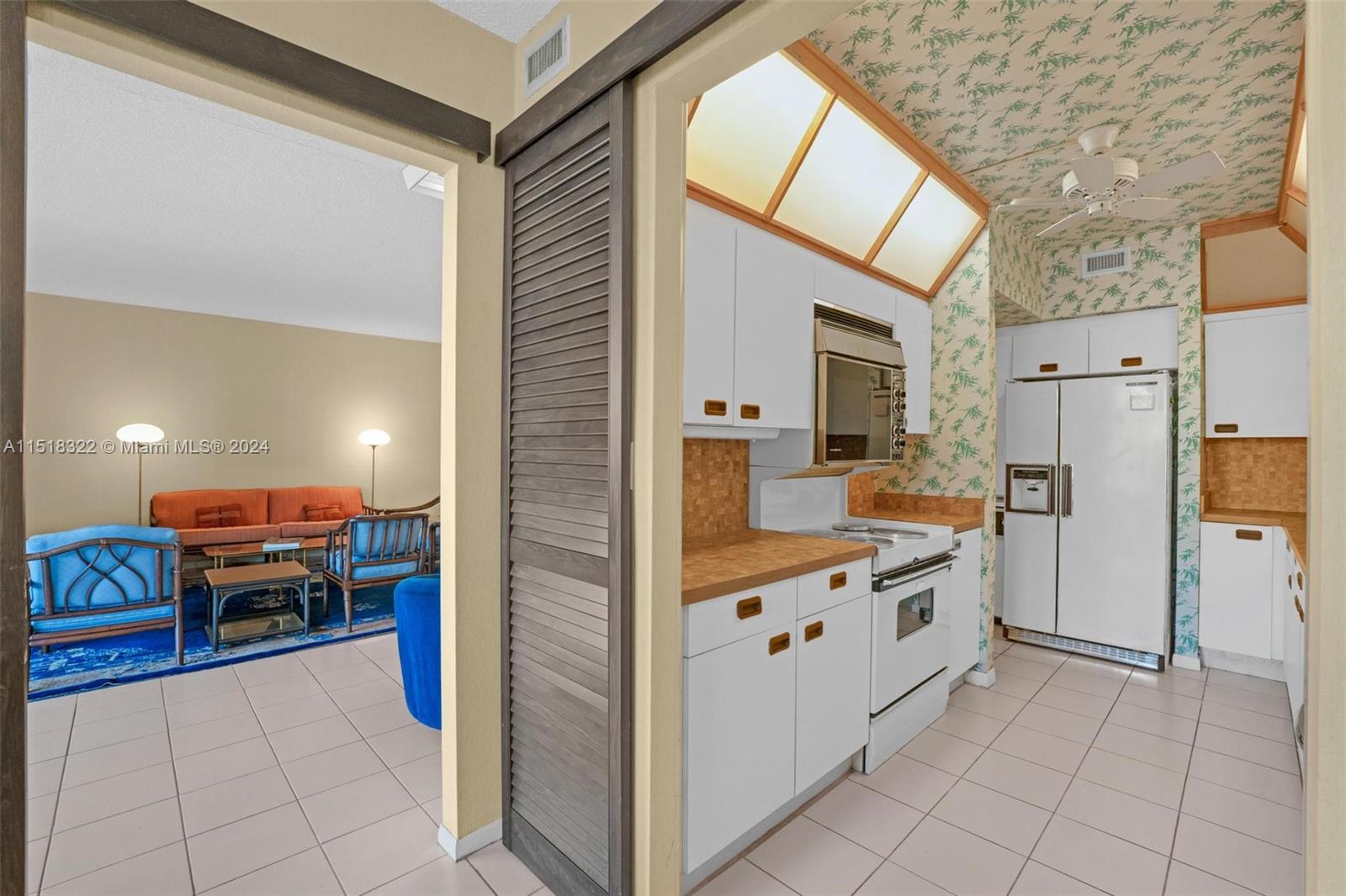 181 Crandon Blvd # 305