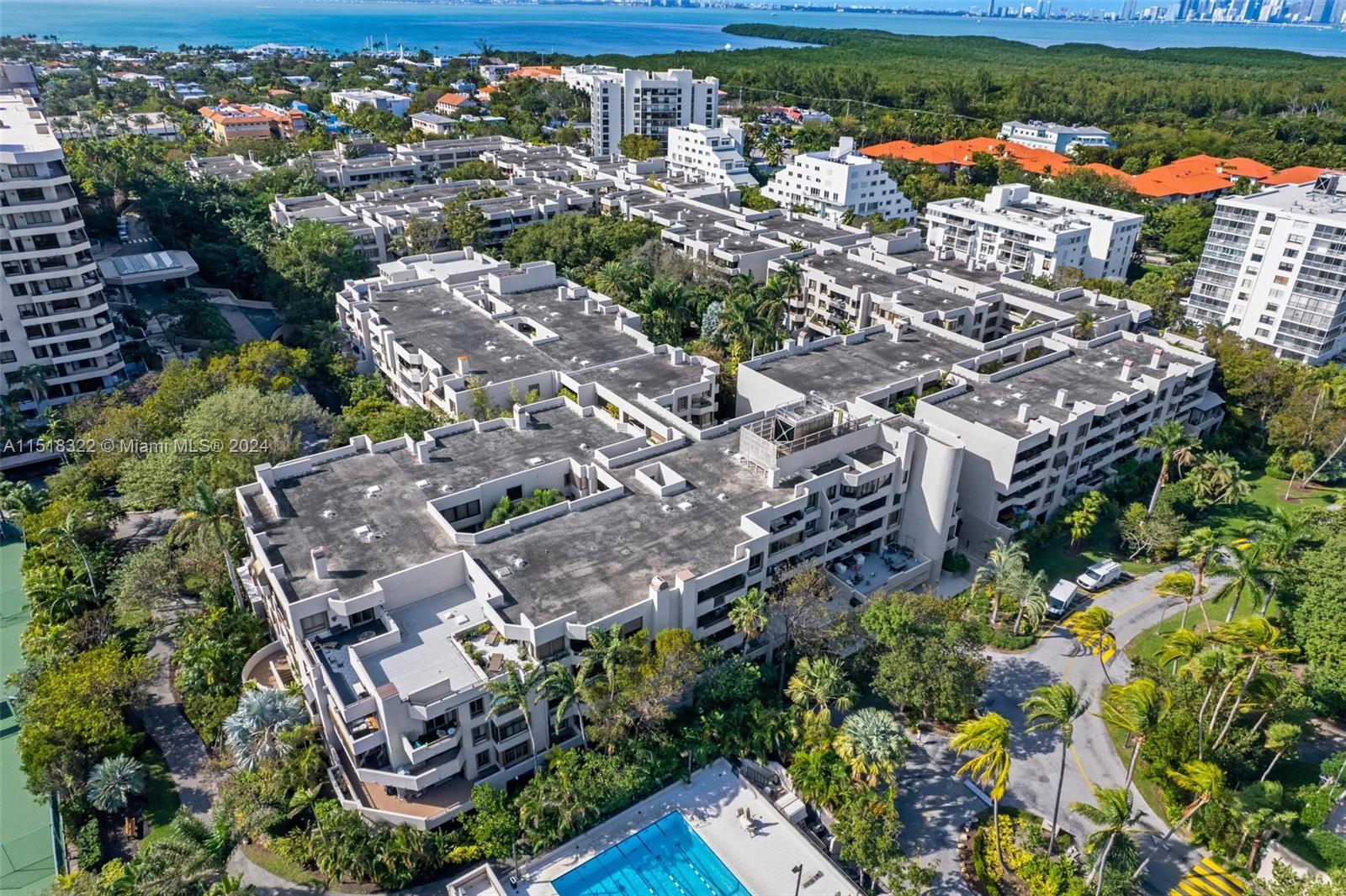 181 Crandon Blvd # 305