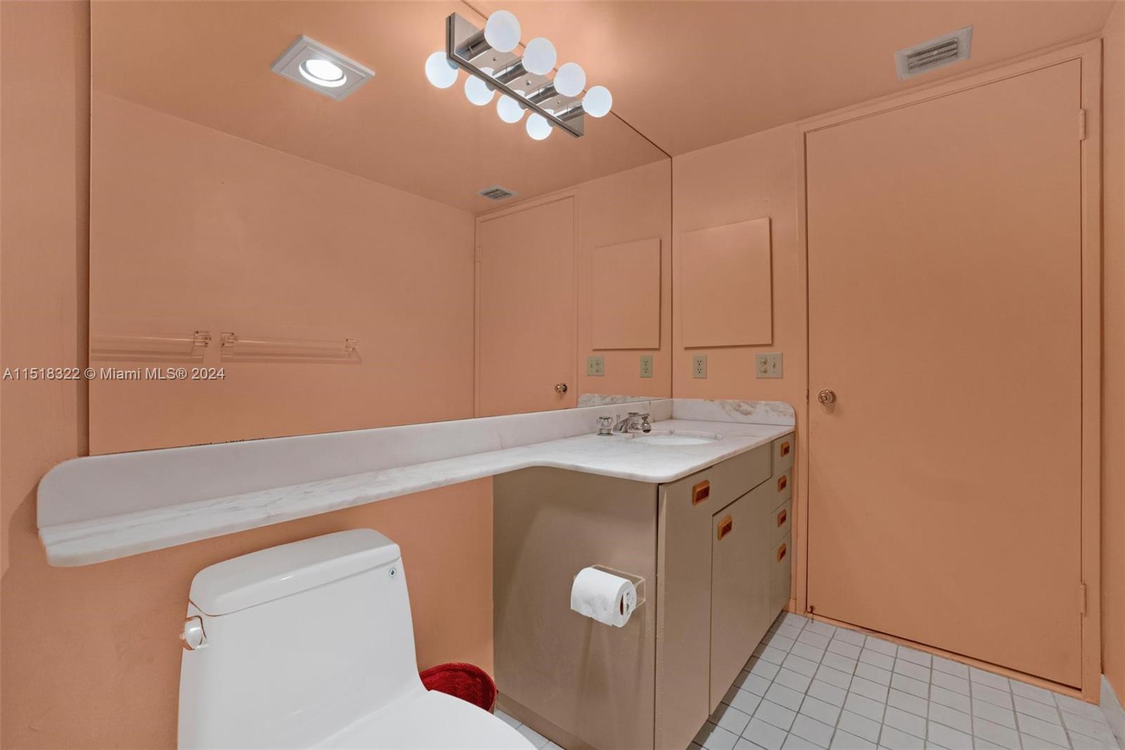 181 Crandon Blvd # 305
