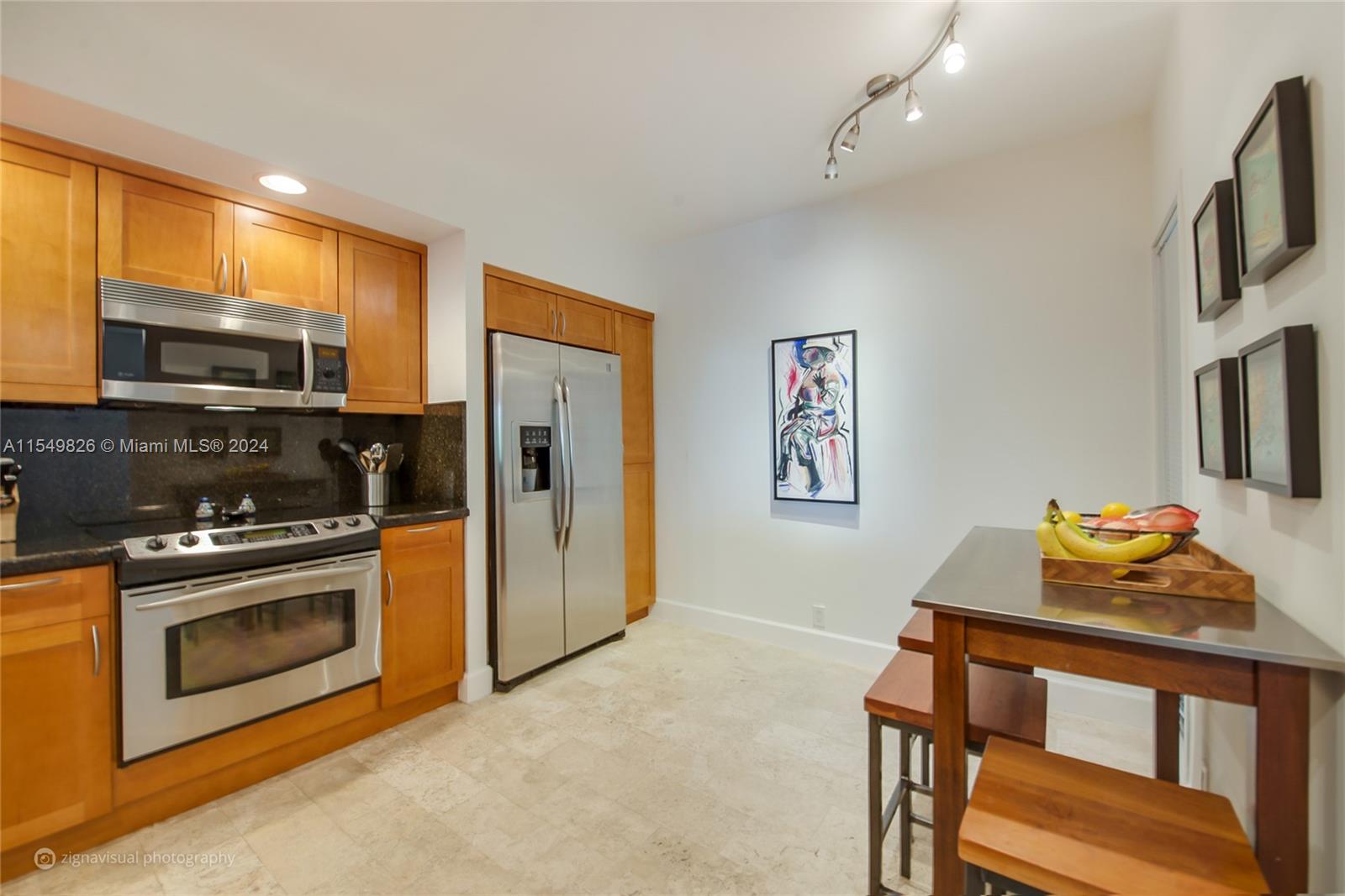 161 Crandon Blvd # 414