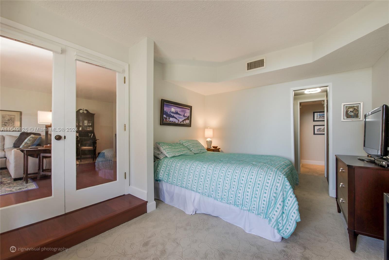 161 Crandon Blvd # 414