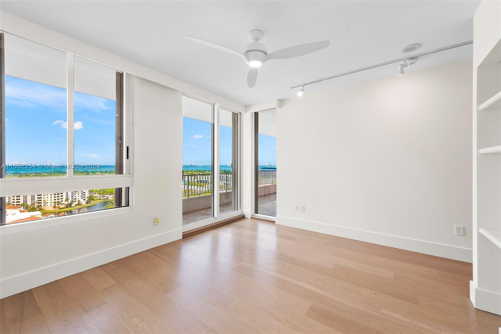 785 Crandon Blvd # 1803