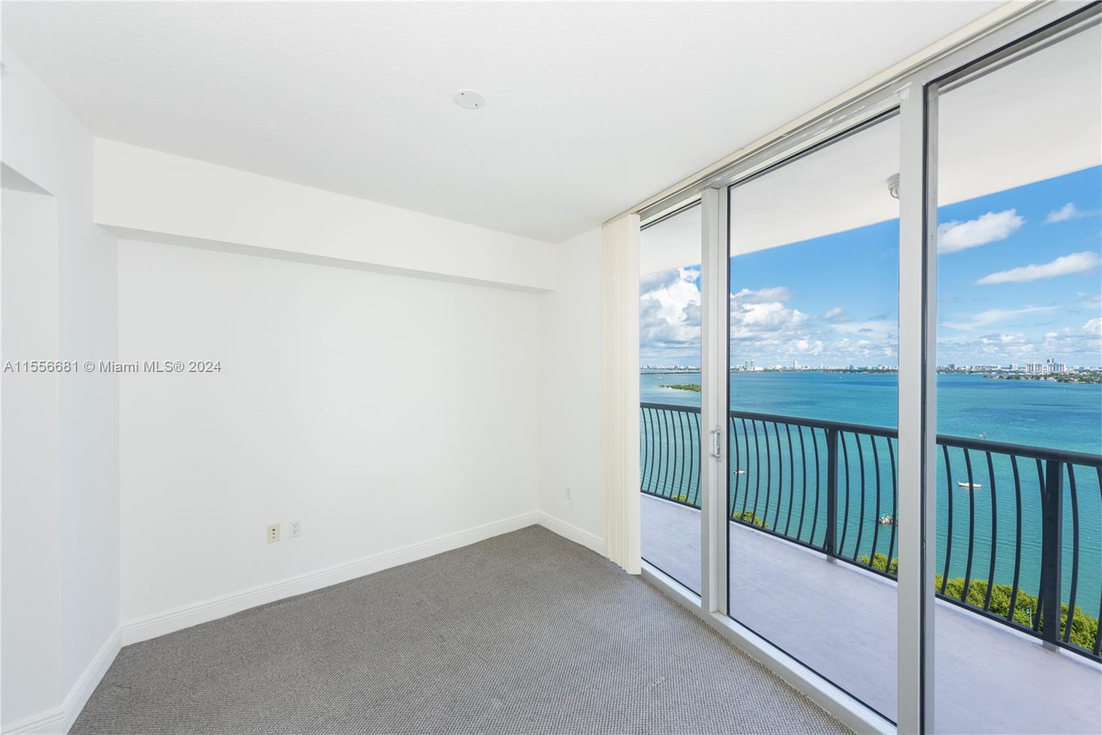 1750 N Bayshore Dr # 2202