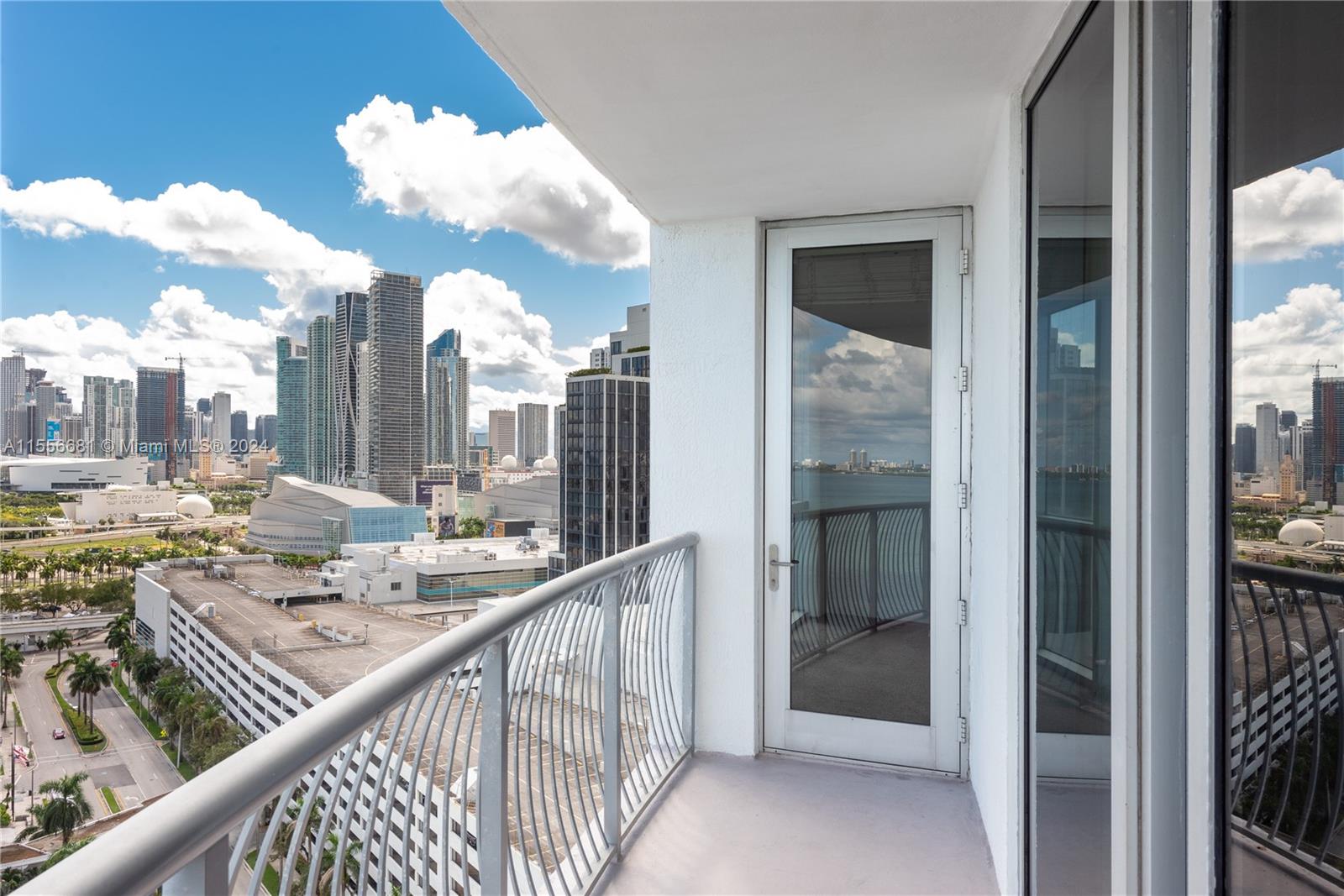 1750 N Bayshore Dr # 2202