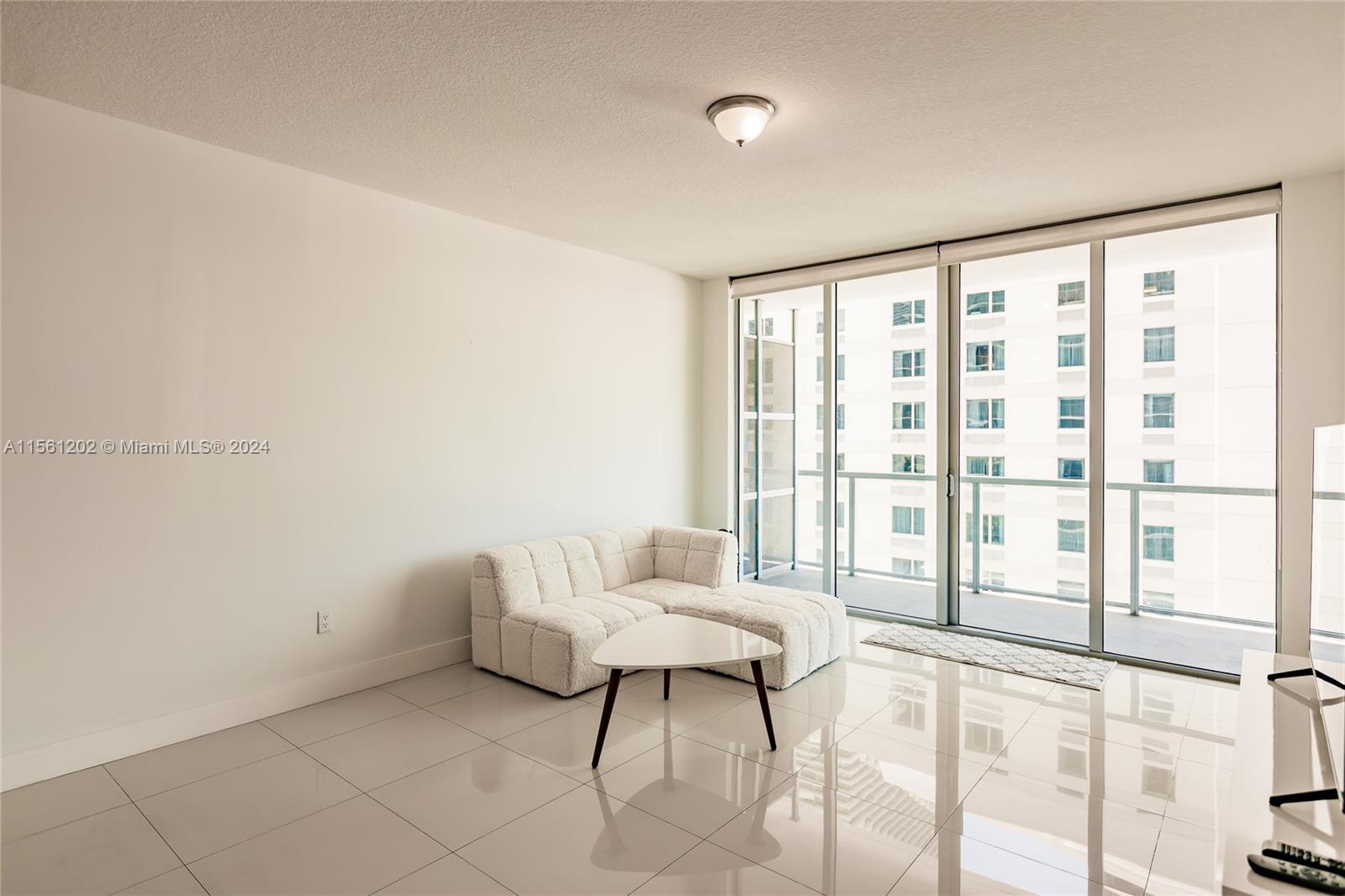 79 SW 12th St Unit: 1205-S