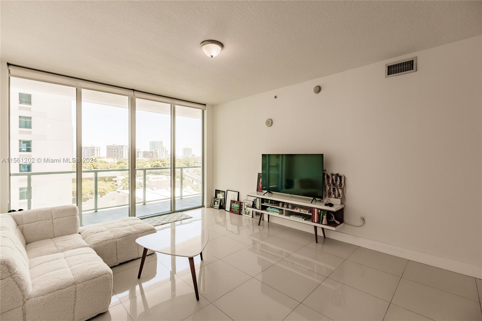79 SW 12th St Unit: 1205-S