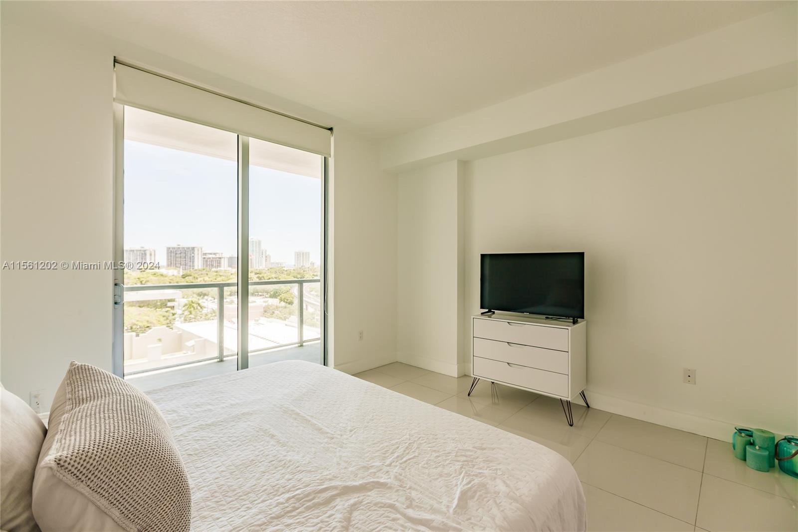 79 SW 12th St Unit: 1205-S