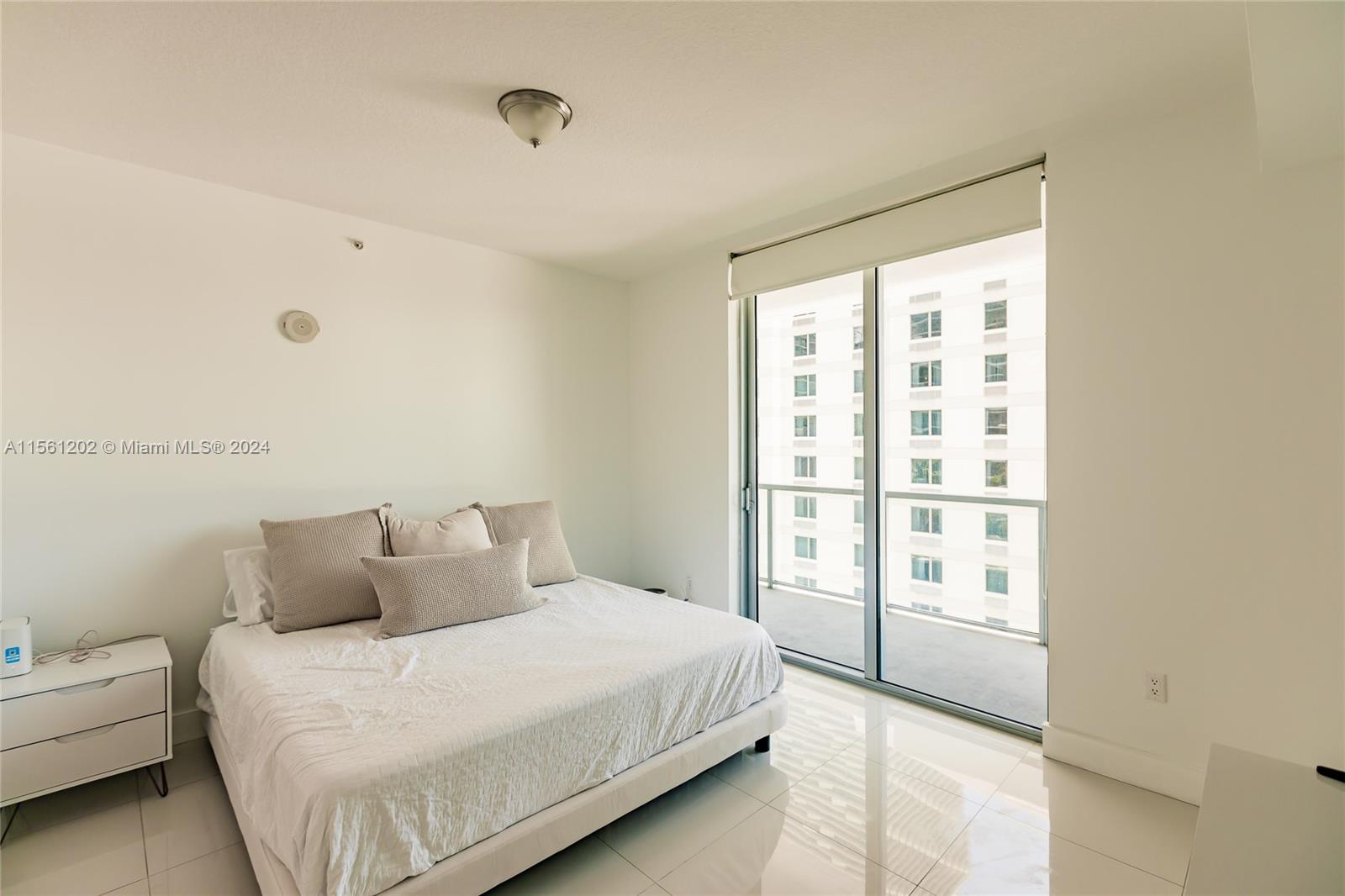79 SW 12th St Unit: 1205-S