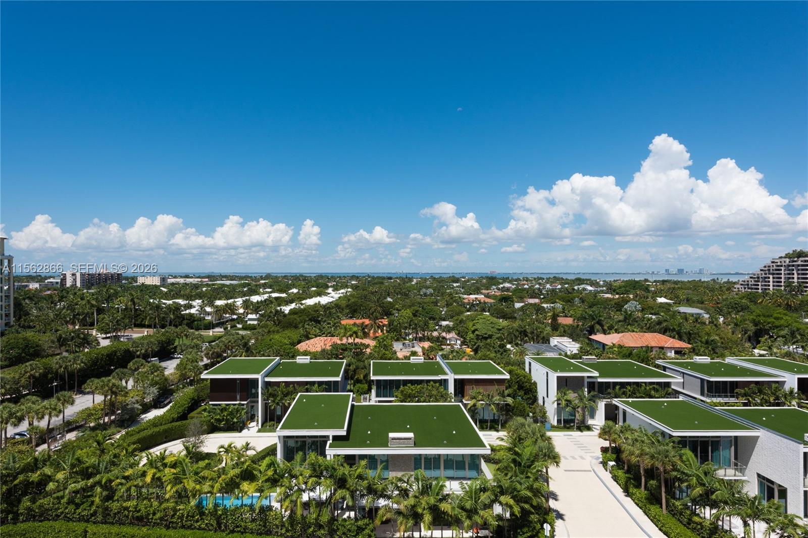 360 Ocean Dr # 905S