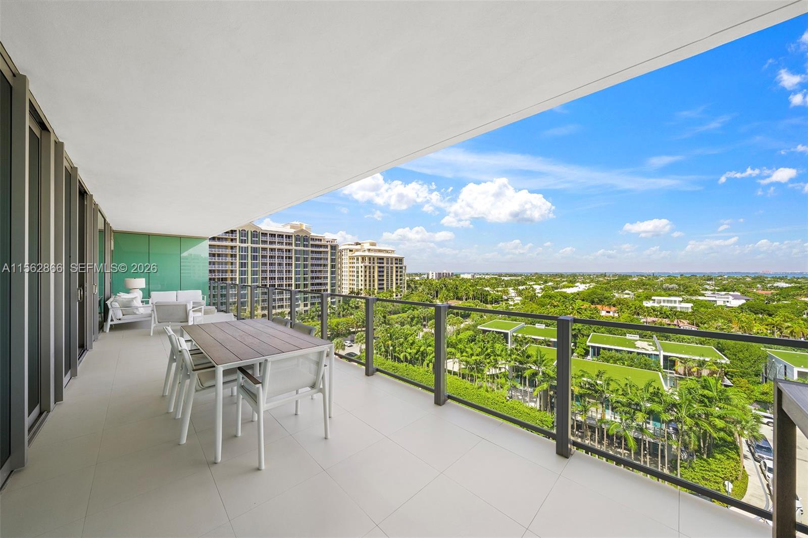 360 Ocean Dr # 905S