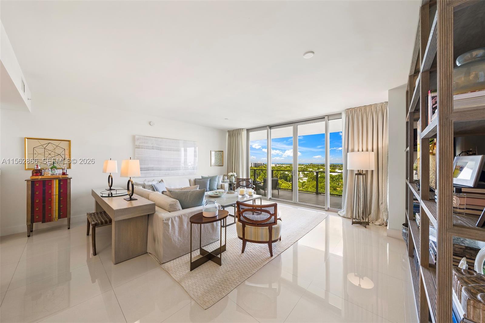 360 Ocean Dr # 905S