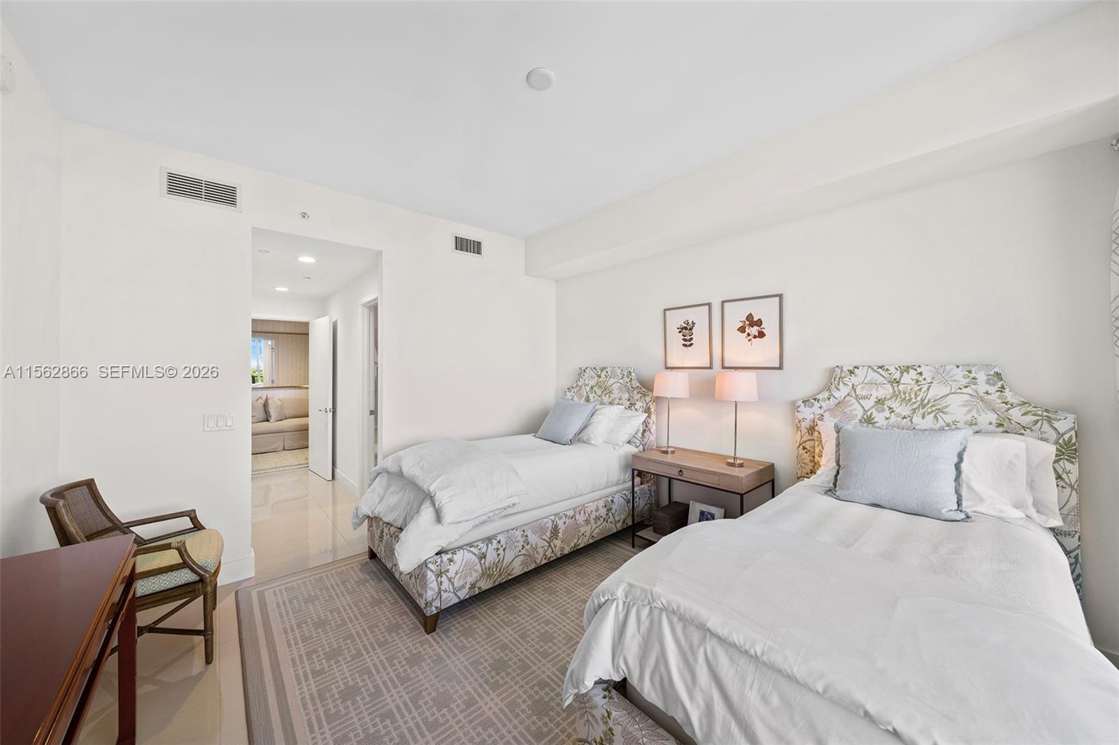 360 Ocean Dr # 905S
