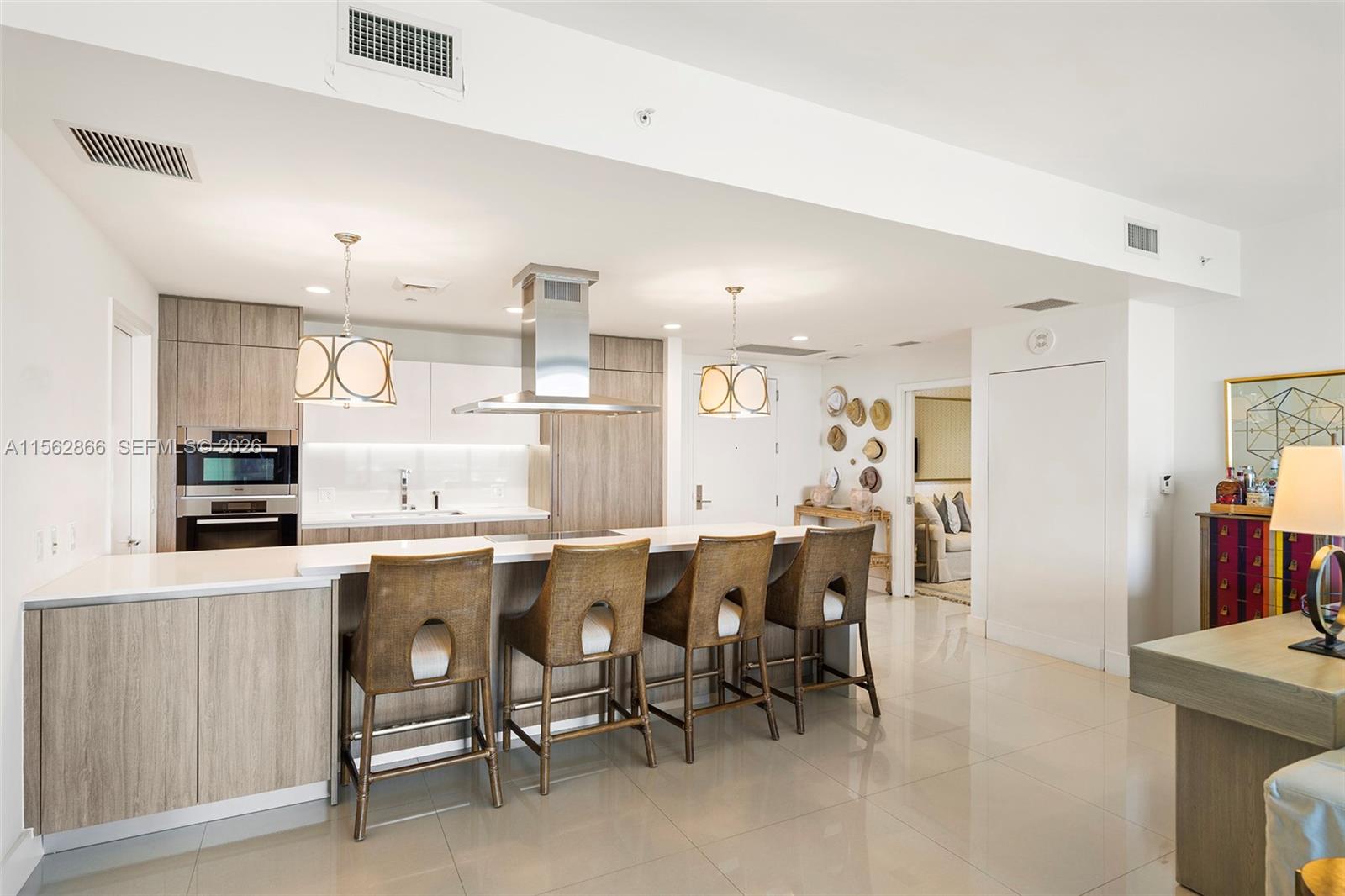 360 Ocean Dr # 905S