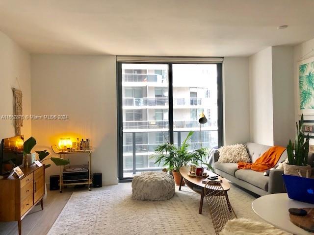 55 SW 9th St # 3002