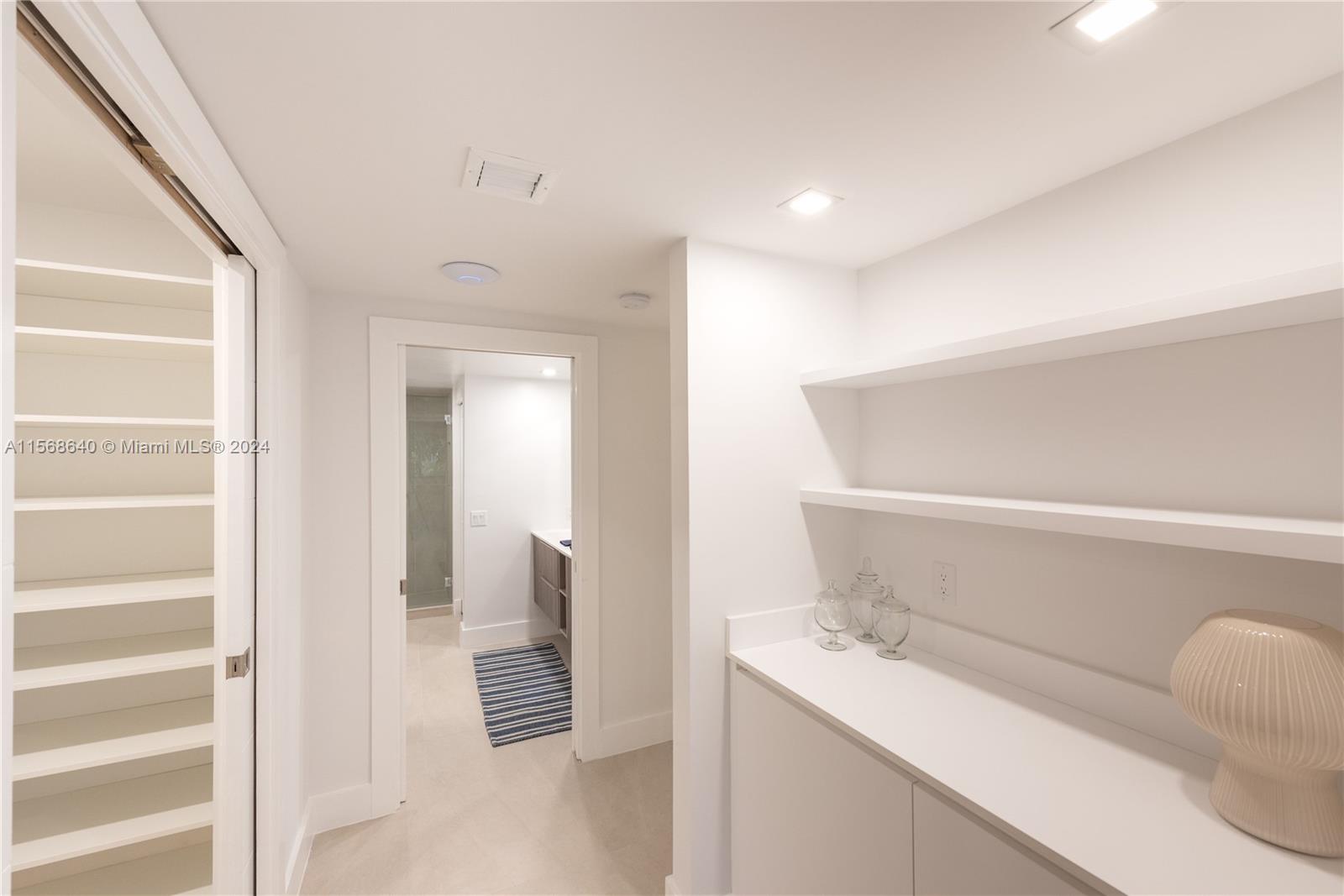 161 Crandon Blvd # 118