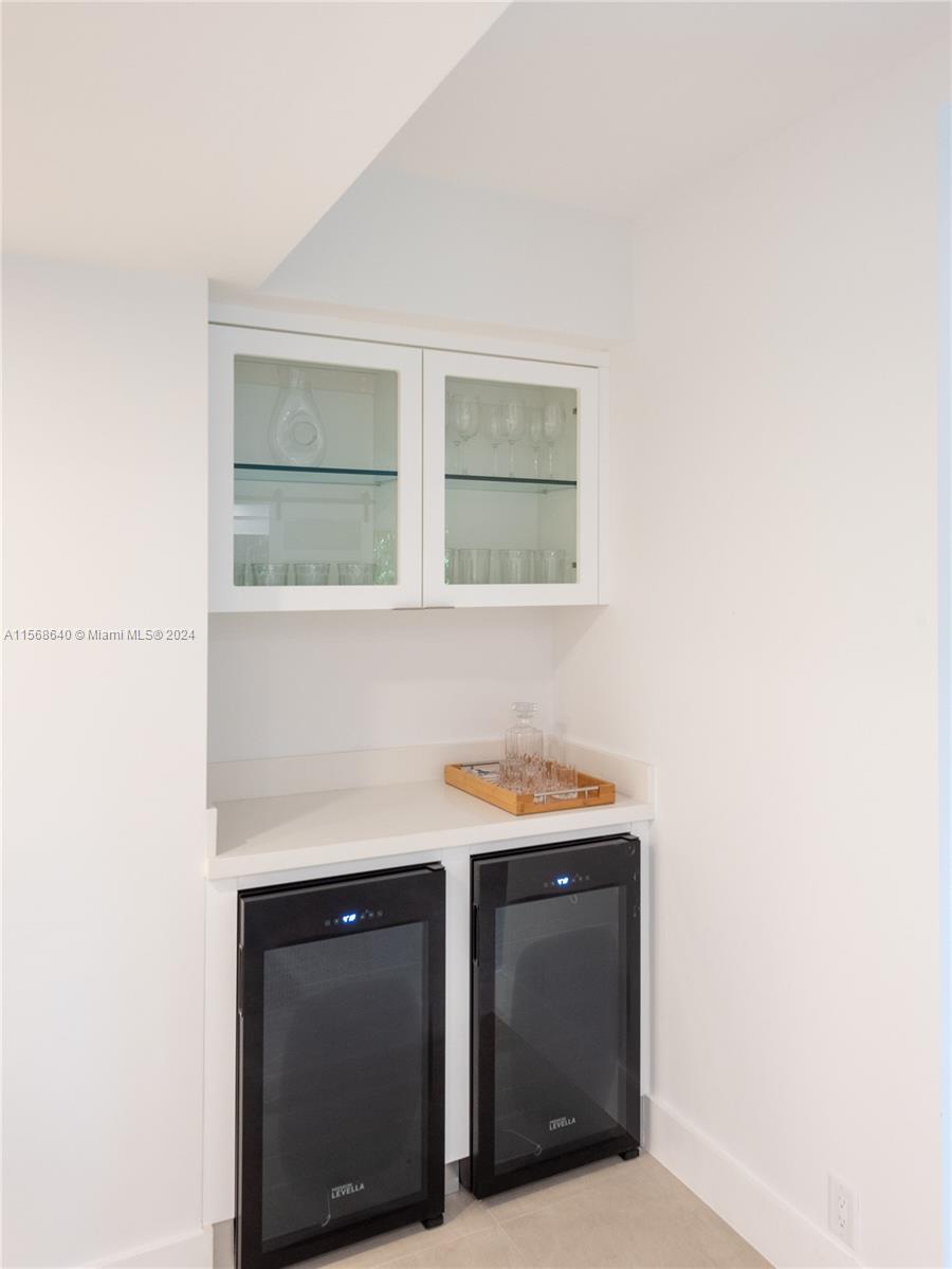 161 Crandon Blvd # 118