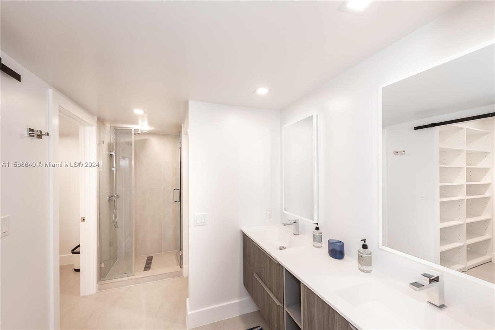 161 Crandon Blvd # 118