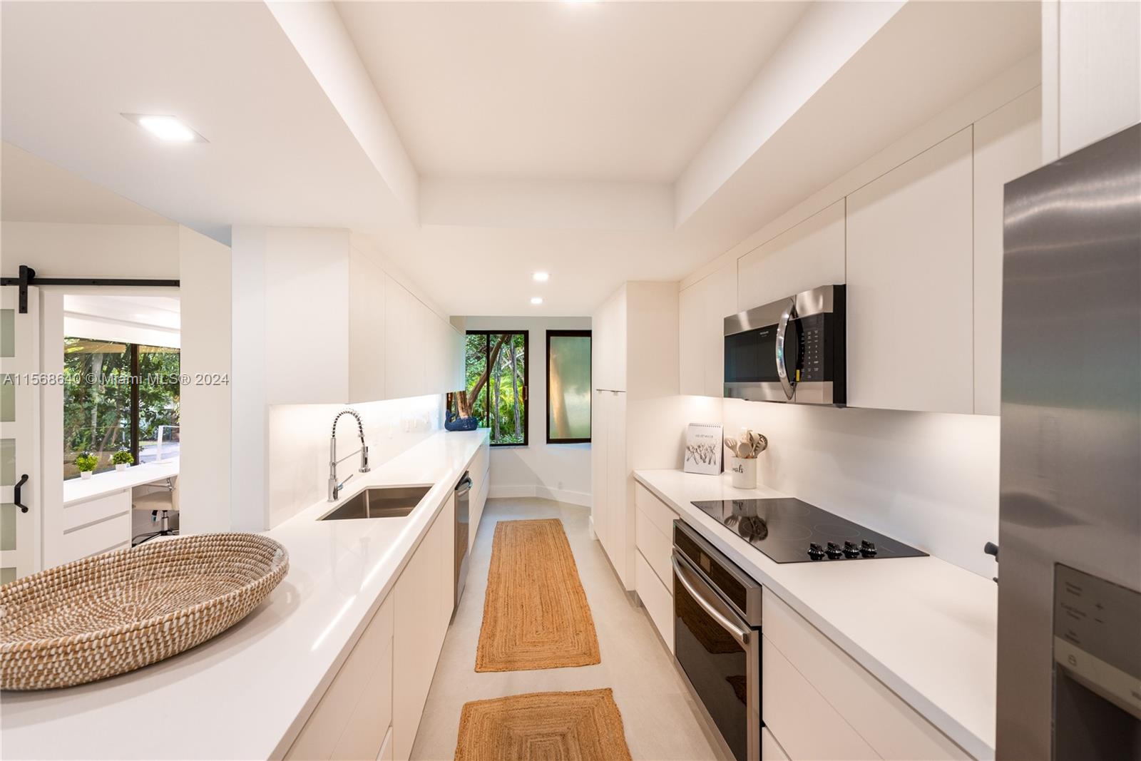 161 Crandon Blvd # 118