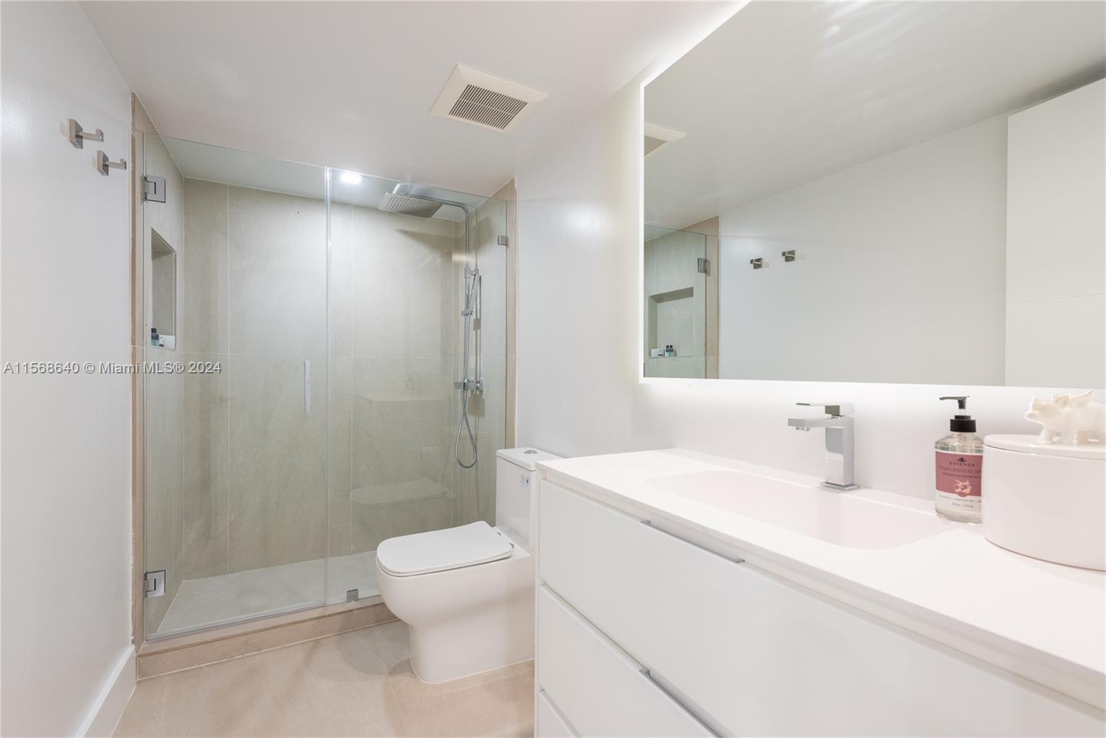 161 Crandon Blvd # 118
