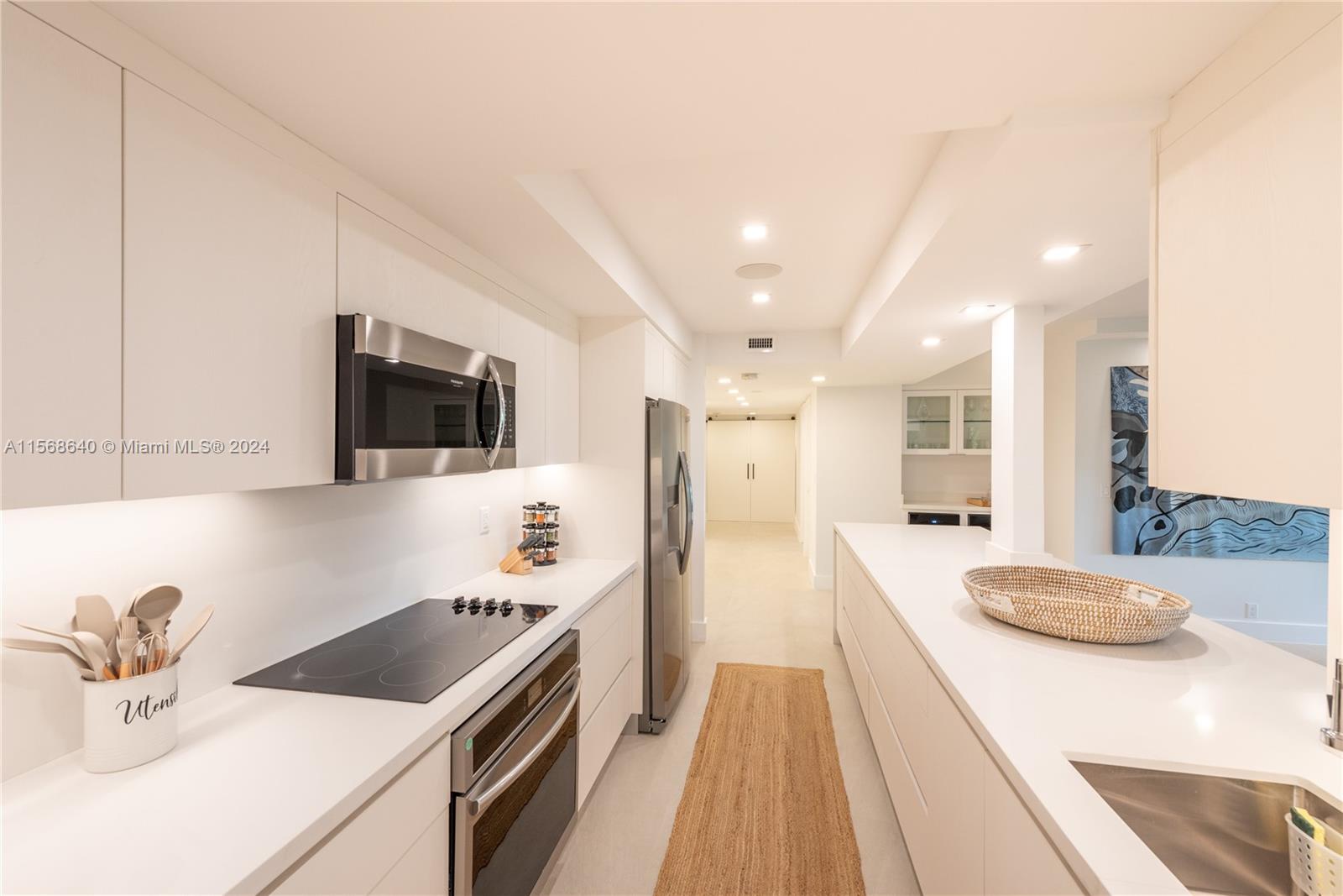 161 Crandon Blvd # 118