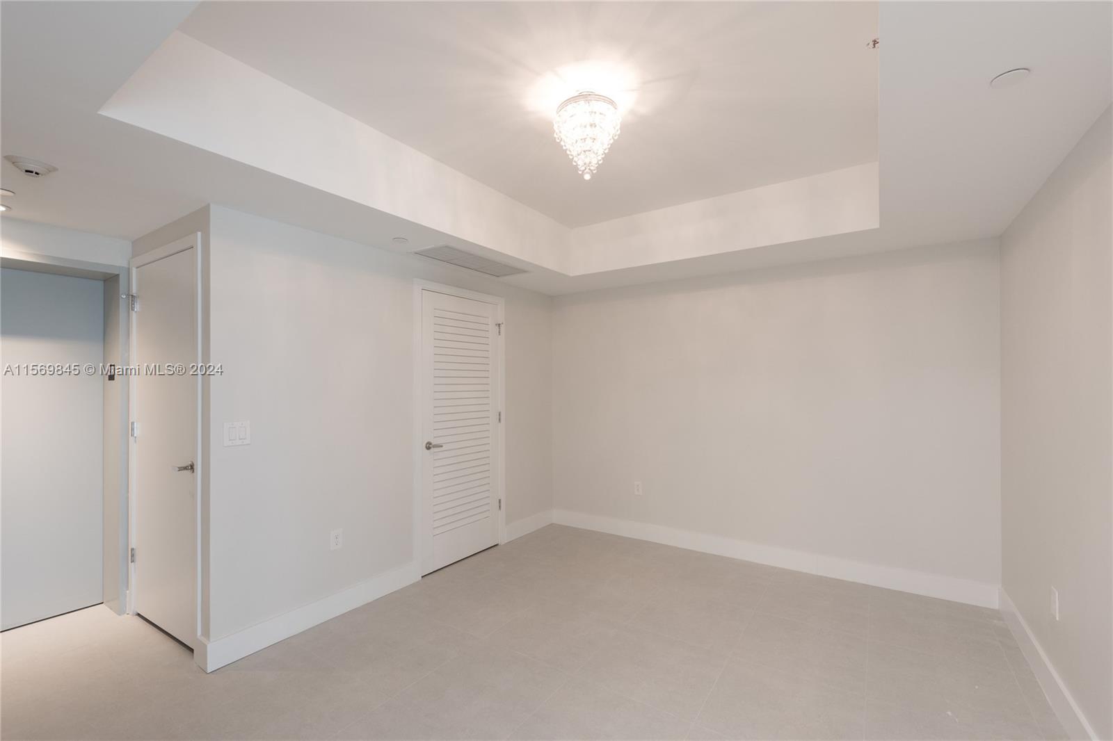 1010 Brickell Ave # 2303