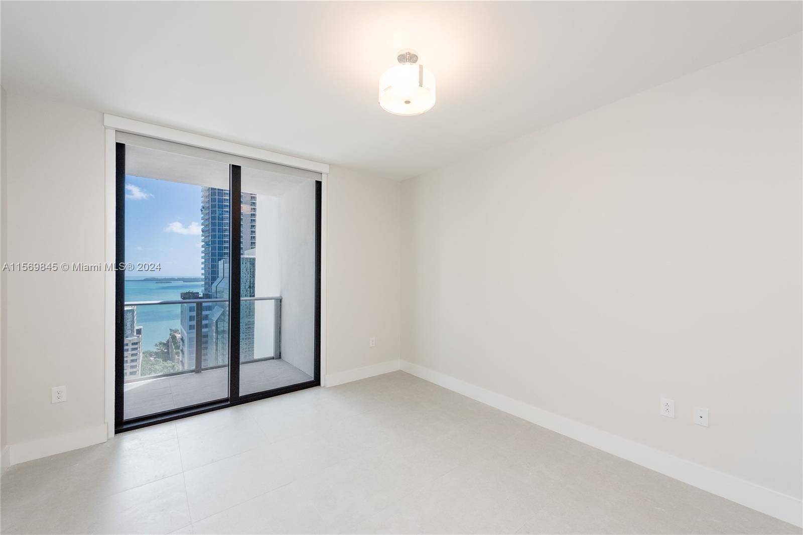 1010 Brickell Ave # 2303